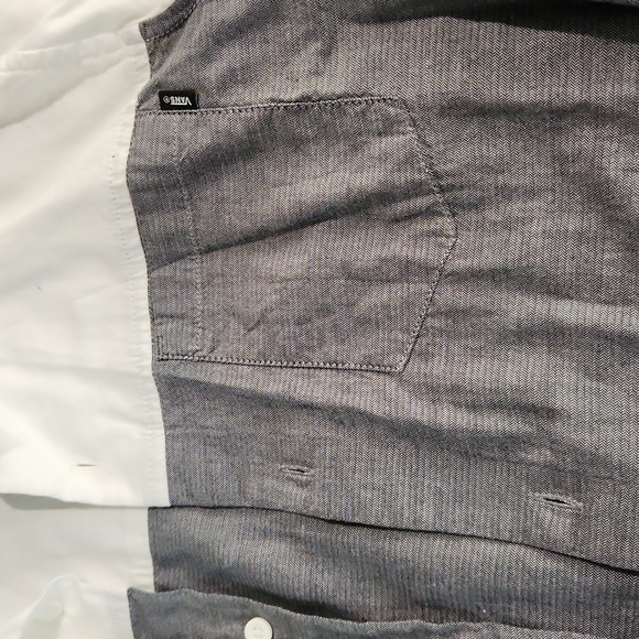 Great condition Van's big kid short sleeve button up with pocket - Picture 2 of 3